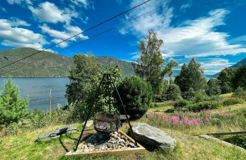 Atra House | Elevated Cabin With Sauna By Lake Tinnsjøen