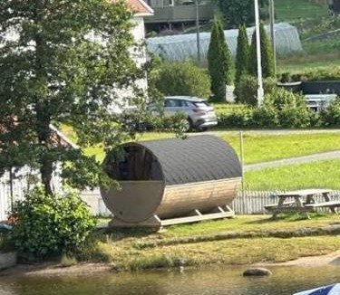 Feda Apartment | Elvehavn - Leilighet i sjøbod - Feda