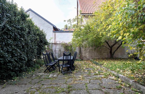 Innerstaden House | Enchanting 4 Bdr Villa Close to Medieval Cathedral