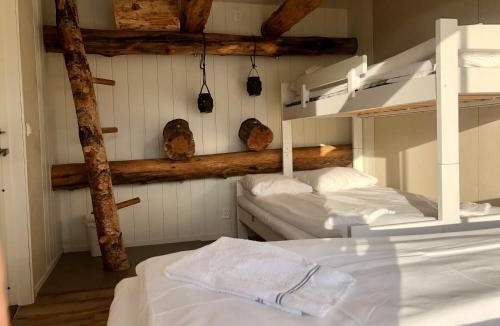 Gloppen Cabin | Engeset Trehytter