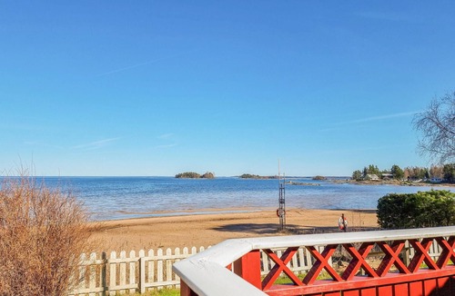 Mellerud O House | Enjoy a wonderful vacation right by the lake, Vänern
