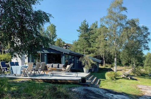 Hervik House | Enjoy outstanding fjord view in Vestlandet