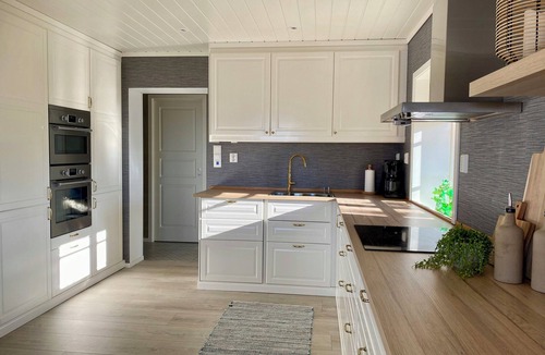 Larvik House | Enjoy views in Helgeroa, near the beach