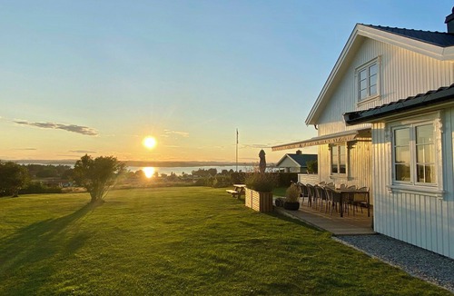 Larvik House | Enjoy views in Helgeroa, near the beach