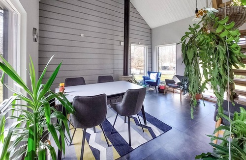 Hassleholm Municipality House | Escape your everyday life and relax in this pretty holiday home with garden.
