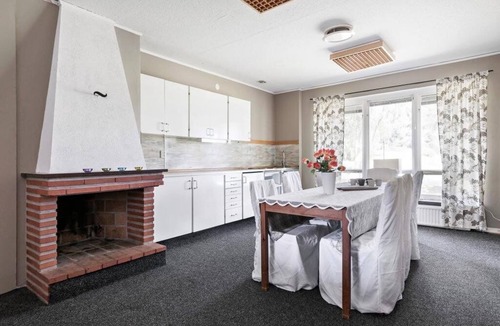 Annerstad House | Estate