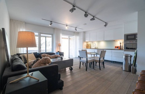 Saltsjo-Duvnas Villa | Exclusive Beachfront Villa