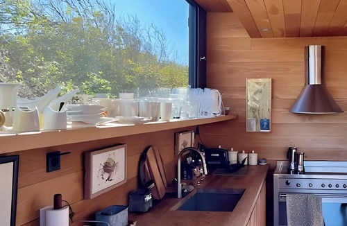 Tjome Cabin | Exclusive cabin on the edge of Hvasser – pool, coastal rocks and total privacy