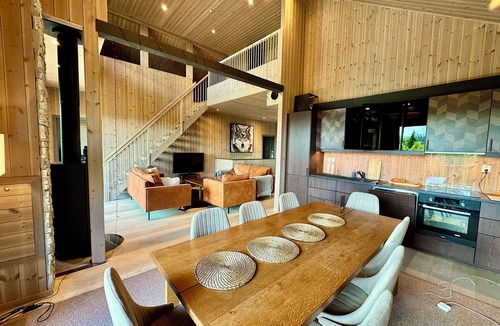 Nordre Land Ski Chalet | Exclusive holiday home with jacuzzi and pool table