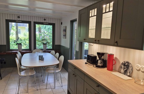 Gamla Staden-Sandskogen House | Exclusive holiday home in Sandskogen – 150 meters to sandy beach |SE01084