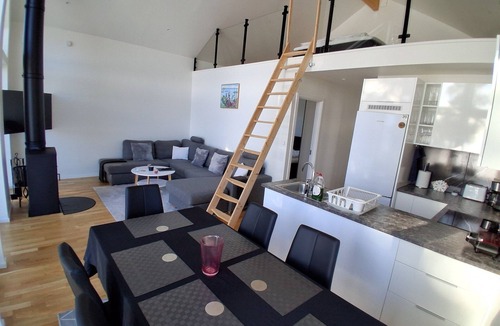 Opp-Norrby House | Exclusive house on beachfront plot