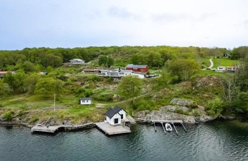 Nosund Villa | Exclusive house with private boathouse