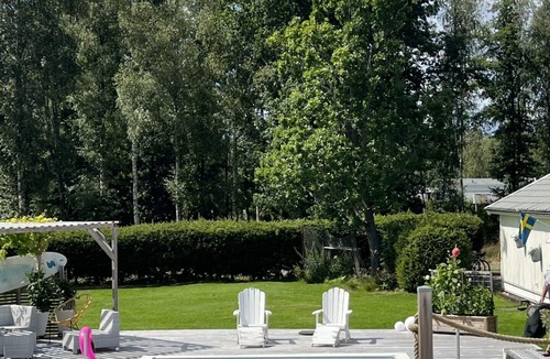 Lekeryd Villa | Exclusive lakeside accommodation with pool, jacuzzi & large living areas