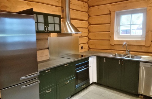 Perstorp Cabin | Exclusive new log house with fantastic lake view