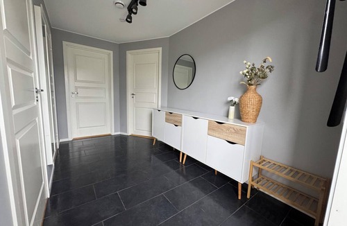 Steinsland Cottage | Exclusive summer house with jacuzzi and a wonderful panoramic sea view