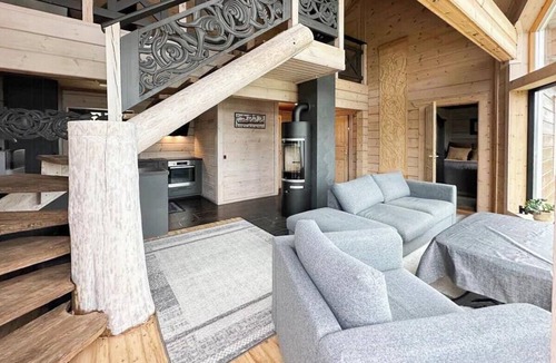 South Varanger House | Experience aurora at Arctic Lodge in North Norway