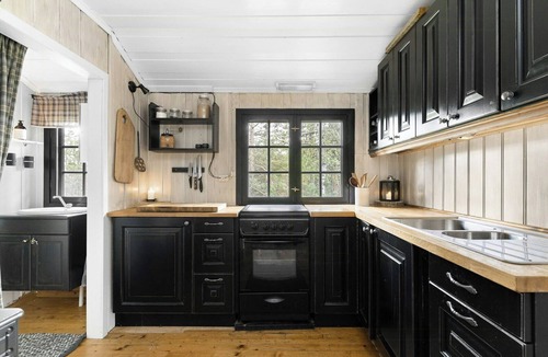 Flesberg House | Experience the simple life in this nature cabin