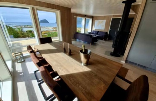 Vestvagøy Cabin | Explorers Cabin Lofoten