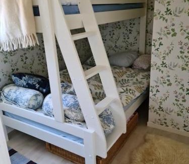 Fjallbacka Apartment | Förtjusande gästhus med parkering