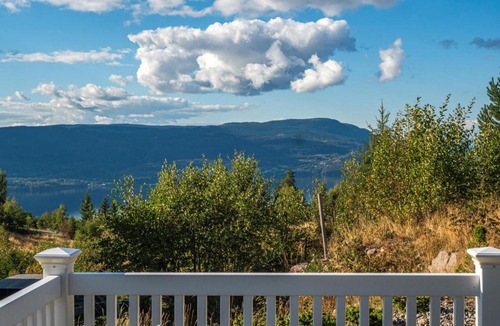 Hurdal Municipality House | Fallhøgda · Panoramautsikt · Peis · 30 min OSL