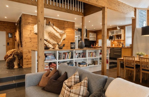 Hol Municipality Cabin | Familiehytte med fantastisk beliggenhet i Vestlia