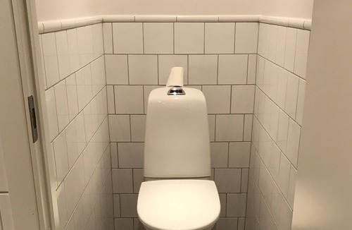 Stureby Villa | Familjevilla med Uppvärmd Pool, 15 min Från Stockholms Centrum