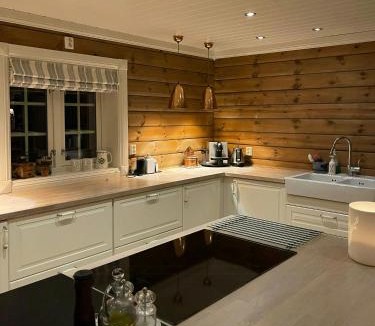 Kroderen House | Family-Built Cabin At The Three Line