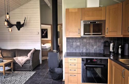 Are House | Family Cabin, Pet-Friendly w Fireplace