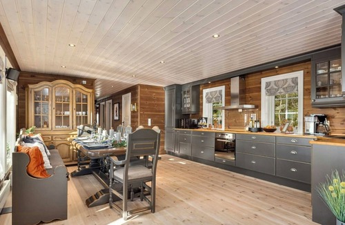 Kroderen House | Family cabin with jacuzzi at Tempelseter