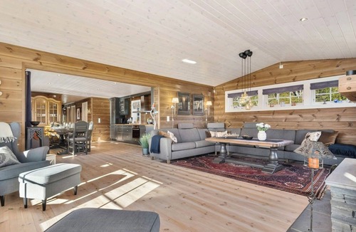 Kroderen House | Family cabin with jacuzzi at Tempelseter
