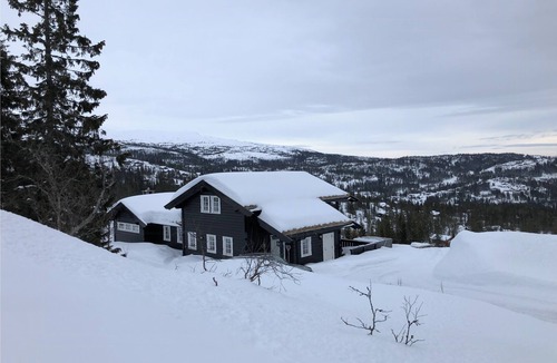 Kroderen House | Family cabin with jacuzzi at Tempelseter