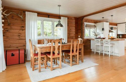 Flesberg House | Family Cabin With Mountain View And Ski Trails