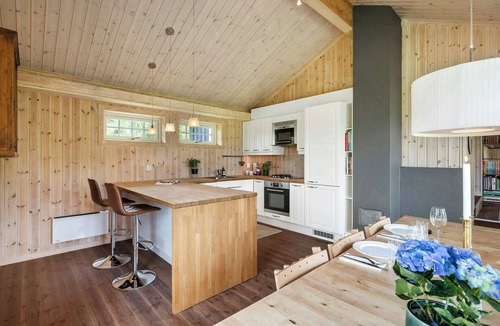 Ringerike Municipality House | Family cabin with panoramic view near Vikerfjellet