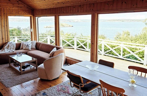 Stavern House | Family cabin with sea views near Stavern