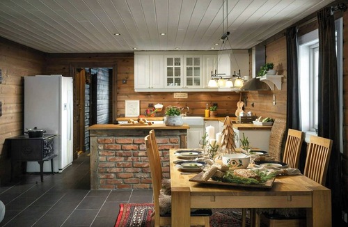 Kamben House | Family cabin with shelter by Lake Gautetjern