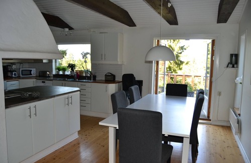 Kummelnas House | Family-friendly house with jacuzzi near lake, sea, nature and Stockholm