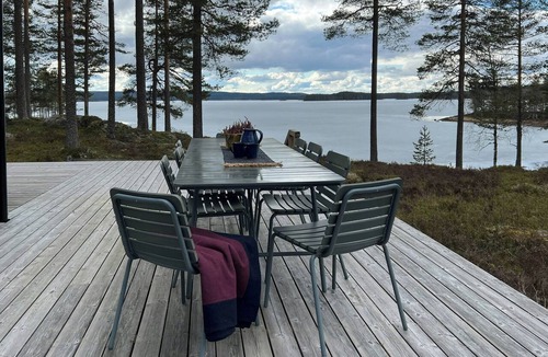 Grue House | Family-friendly cabin by the lake at Finnskogen