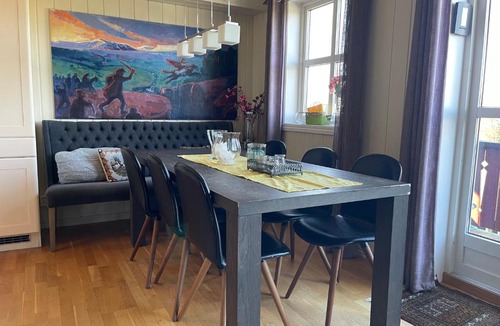 Beitostolen Apartment | Family-Friendly Retreat With Fireplace And Balcony