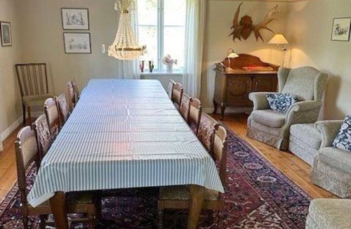 Marieholmsbruk Ski Chalet | Family Friendly Cottage by the Lake in Småland – Perfect for Large Groups SE06078