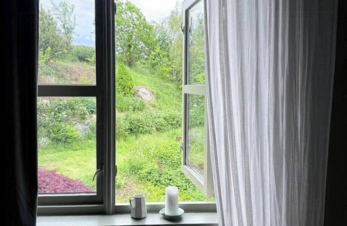 Finnoy House | Family home with fairytale garden in Talgje