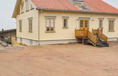 Hamburgsund House | Family House by the Sea with Stunning Views