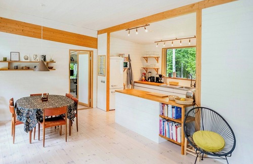 Norrtalje Municipality House | Family house with large plot near the water