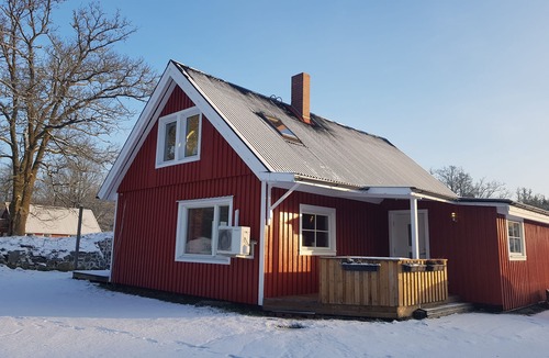 Olofstrom House | Fantastic nature, hot tub, boat, sauna