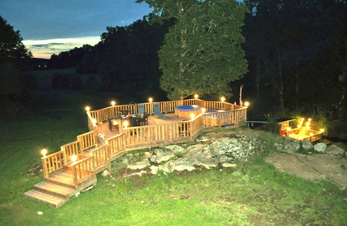 Olofstrom House | Fantastic nature, hot tub, sauna, boat on the lake, fishing paradise