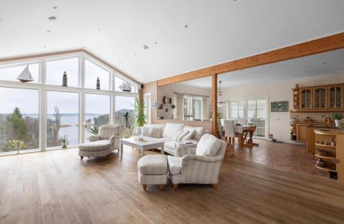 Tyreso O Villa | Fantastisk Villa med extra allt