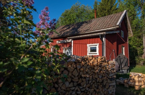 Arjang House | Farmstay Outdoor Old Hunters Cabin, 2p