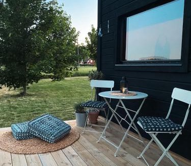 Orebro House | Field View Cabin
