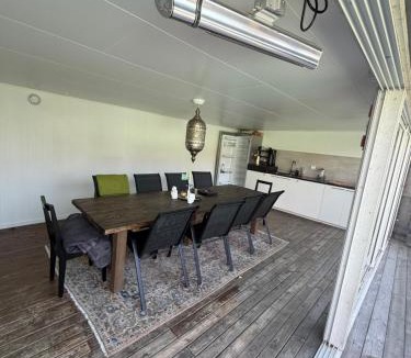 Ekero Bed & Breakfast | Fin rum i villa på Ekerö