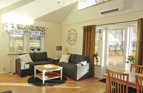 Perstorp House | Fine cottage on the edge of the forest with fireplace and large terrace on a lake property on the ed
