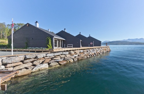 Finnsnes House | Finsnes Gaard
